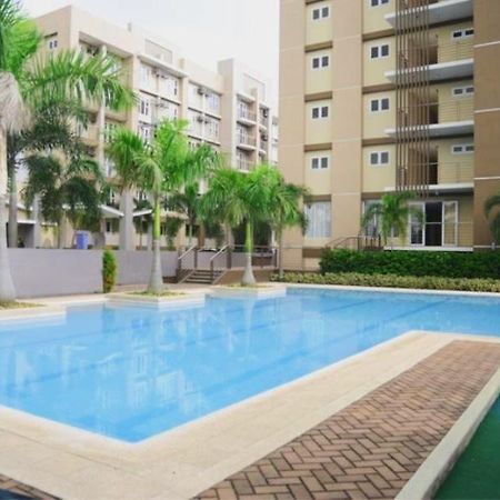 فندق ستراديلا Cainta المظهر الخارجي الصورة